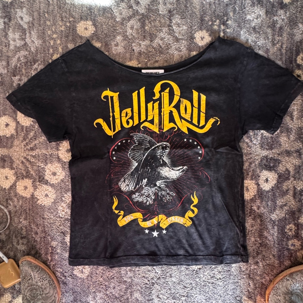 Daydreamer Black and Yellow Jellyroll Tee